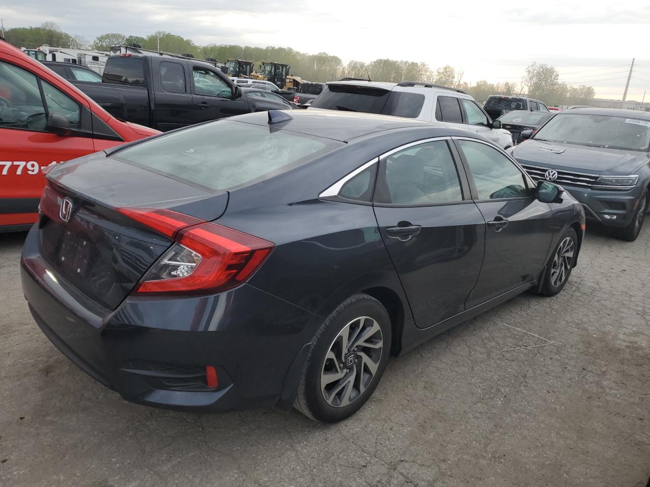2HGFC2F76JH590205 HONDA CIVIC 2018
