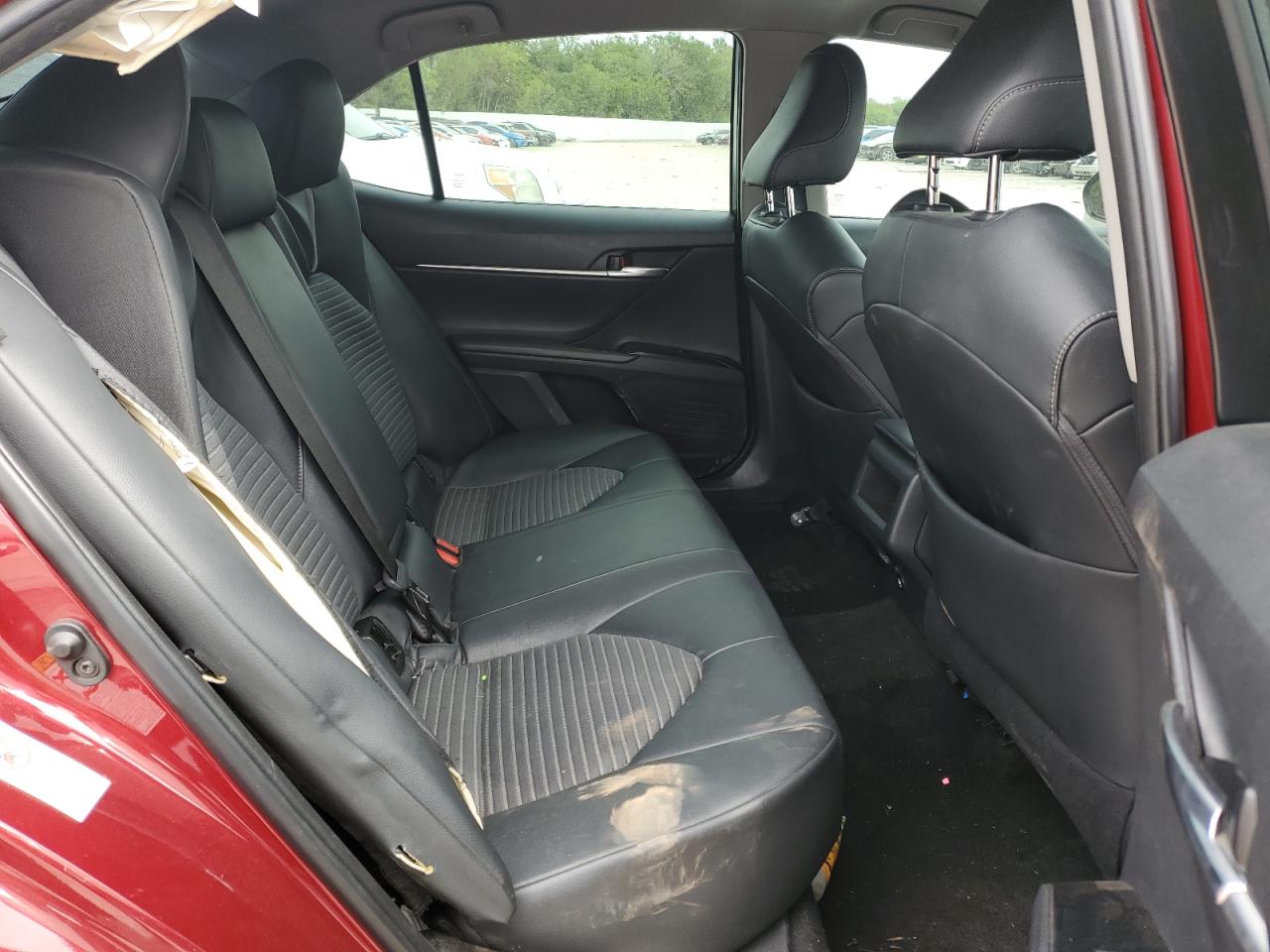 4T1B11HK0JU553965 TOYOTA CAMRY 2018