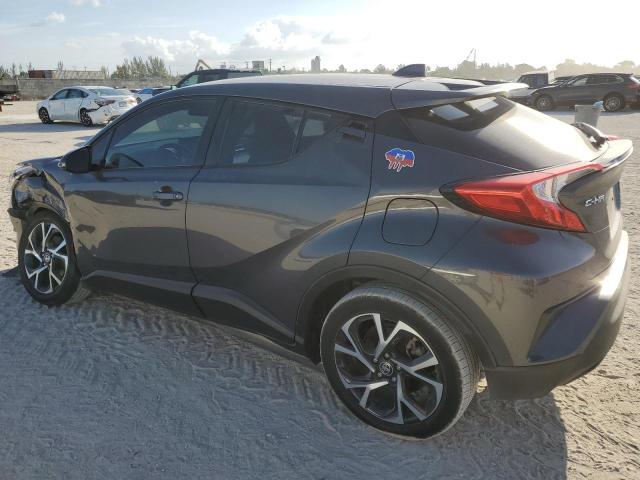 NMTKHMBX3NR140579 Toyota C-HR XLE 2