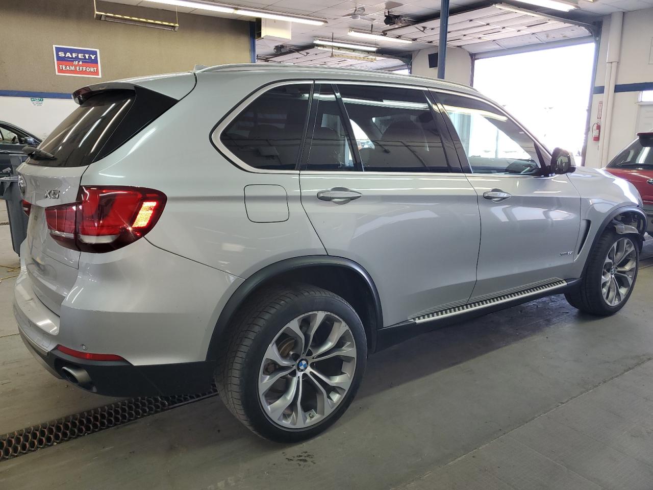 5UXKR0C5XG0S86809 2016 BMW X5 xDrive35I