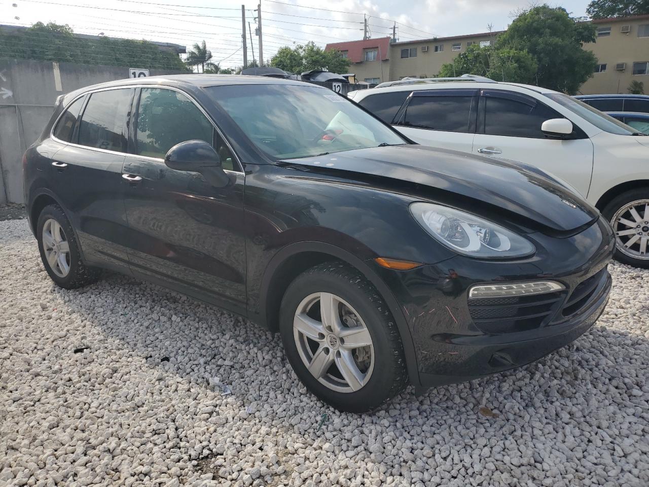 WP1AA2A22DLA10643 2013 Porsche Cayenne