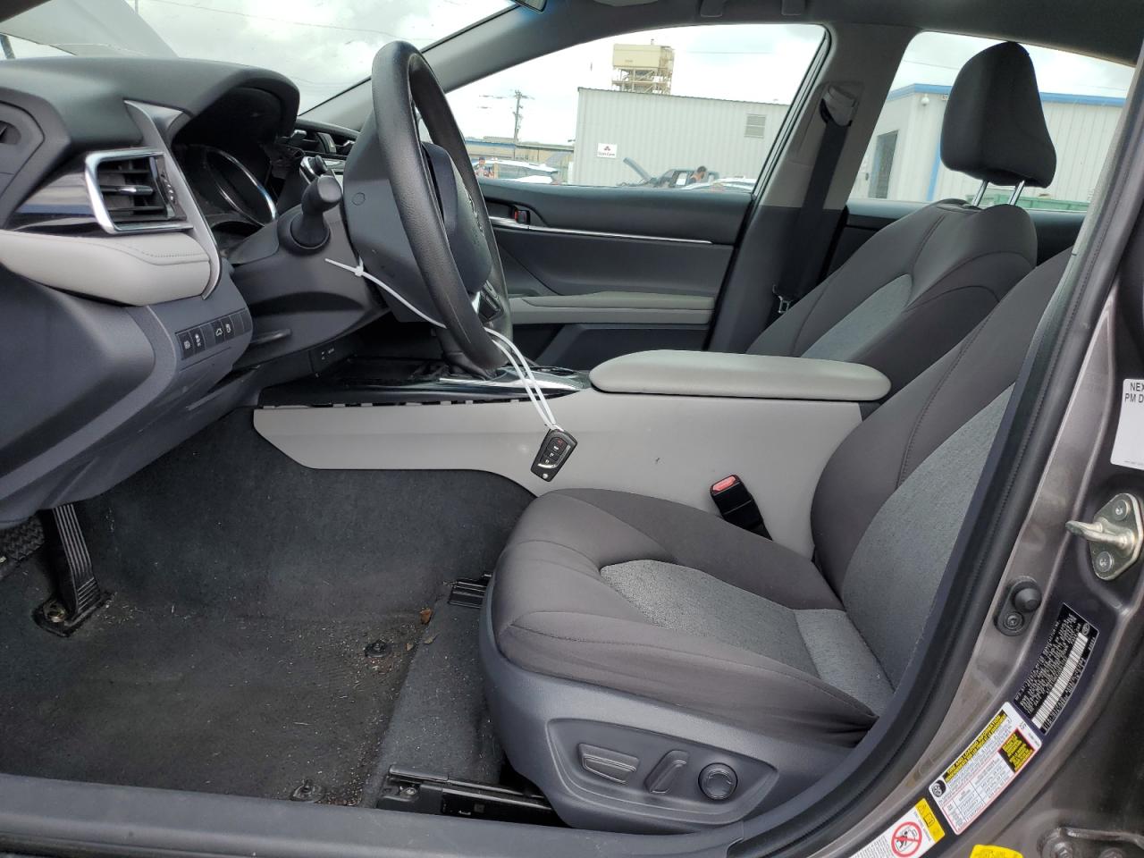 4T1B11HKXJU641762 TOYOTA CAMRY 2018