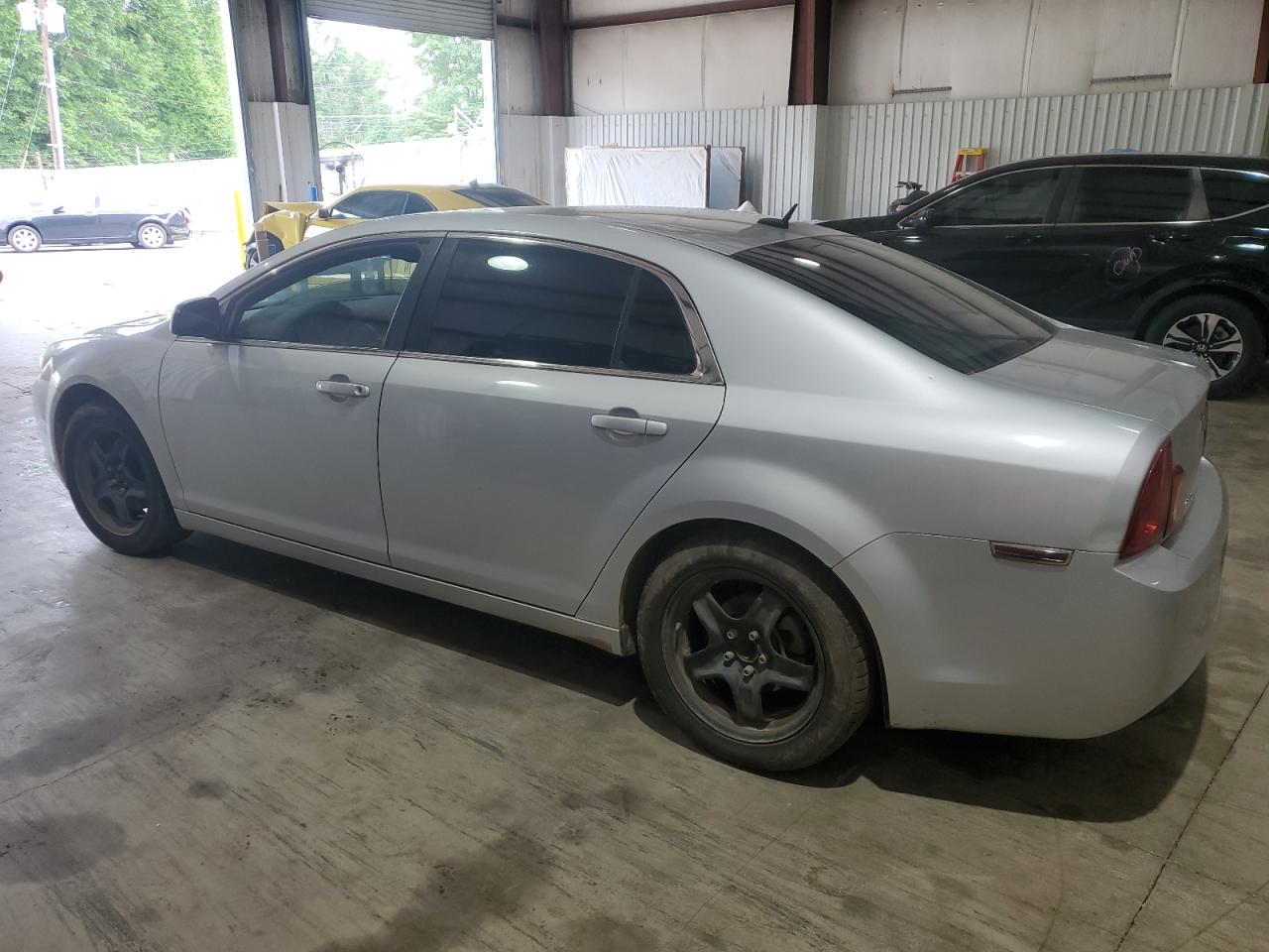 1G1ZB5EB1AF318175 2010 Chevrolet Malibu Ls