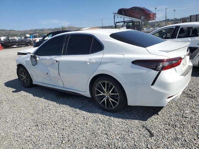 VIN 4T1T11AK1NU693513 2022 Toyota Camry, SE no.2