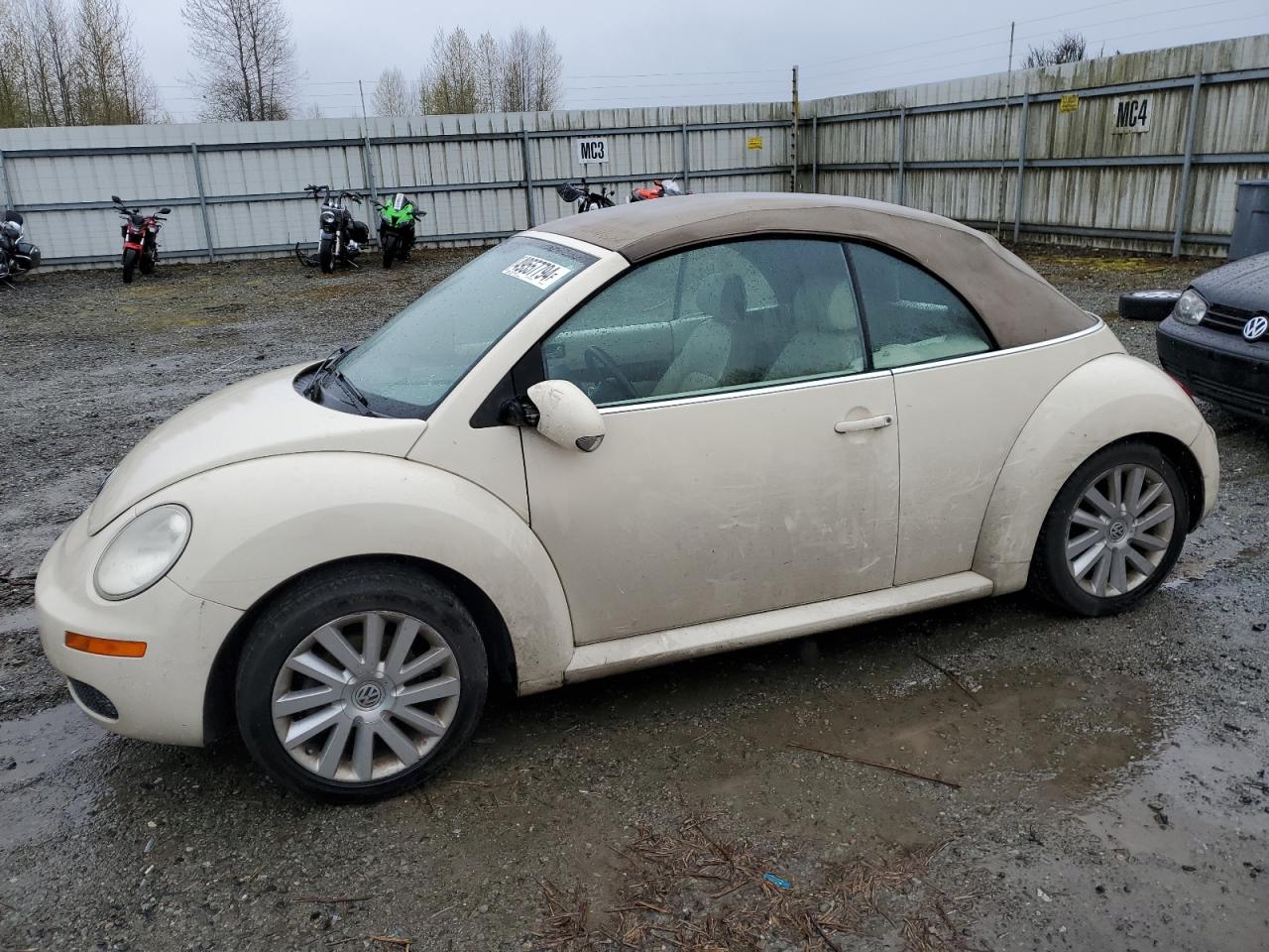 3VWRF31Y18M407388 2008 Volkswagen New Beetle Convertible Se