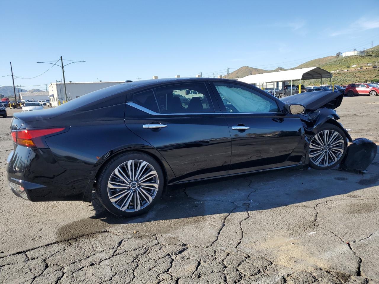 2023 Nissan Altima Sl vin: 1N4BL4EV7PN409868