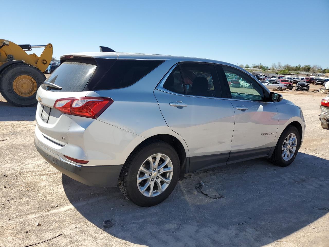 2GNAXJEV0J6316055 CHEVROLET EQUINOX 2018