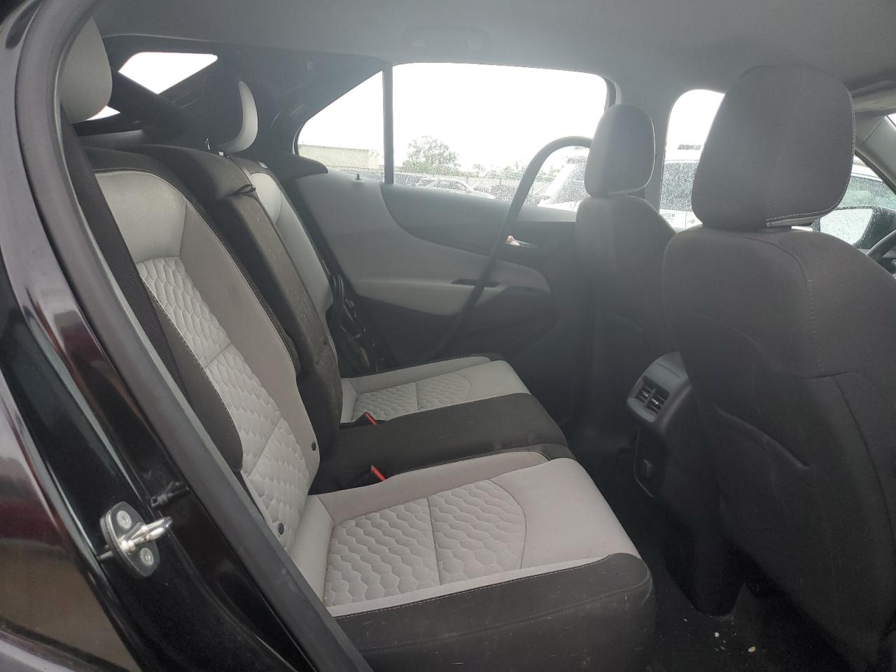 2GNAXHEVXJ6196189 CHEVROLET EQUINOX 2018