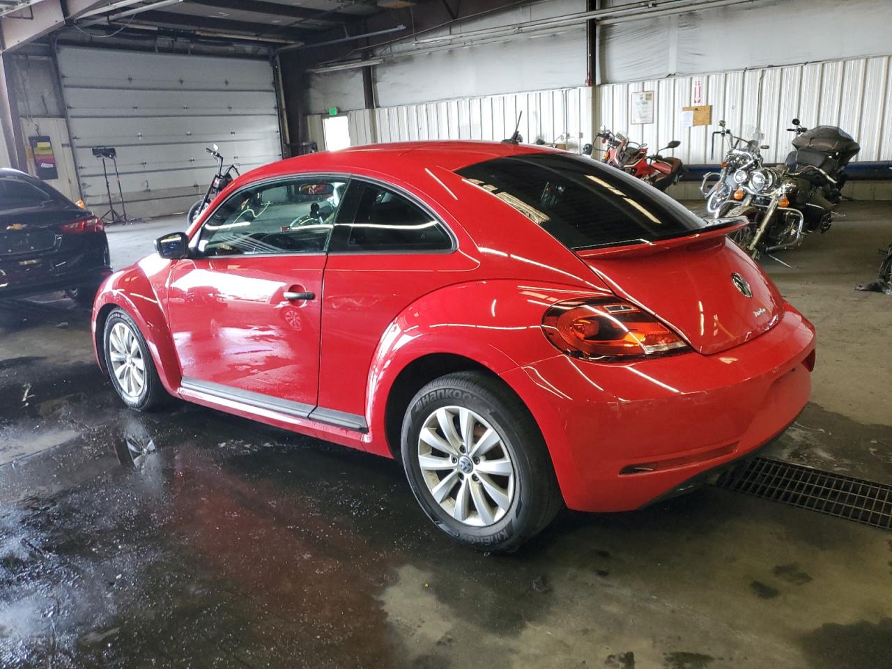 3VWFD7AT6JM718454 2018 Volkswagen Beetle S