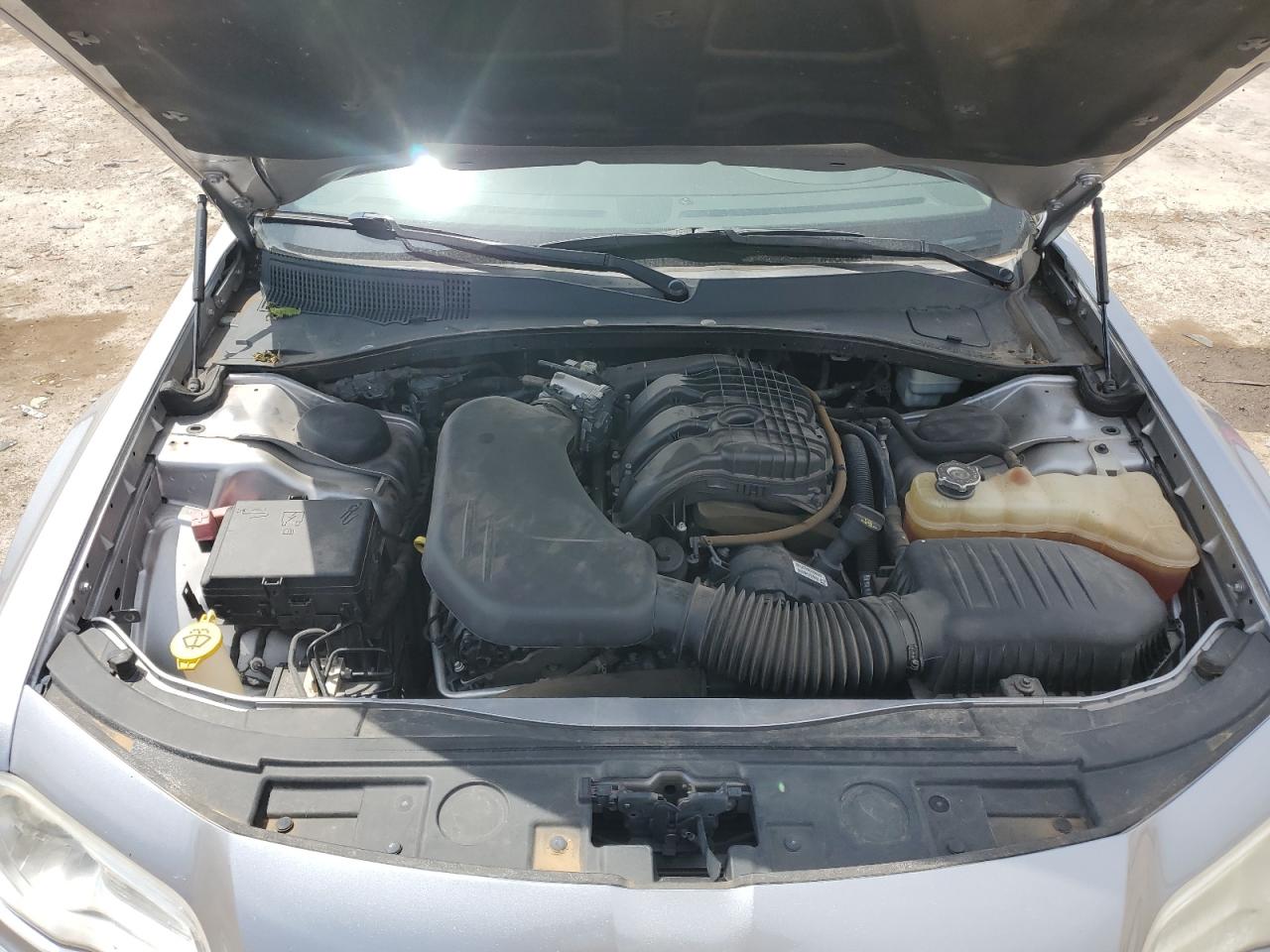 2C3CCAEG5DH698983 2013 Chrysler 300C