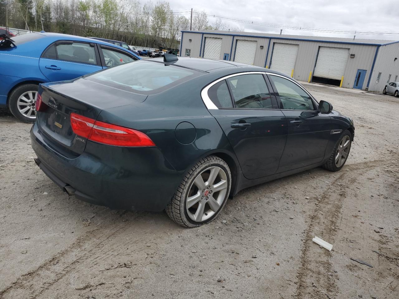 2017 Jaguar Xe Premium vin: SAJAD4BG9HA978952