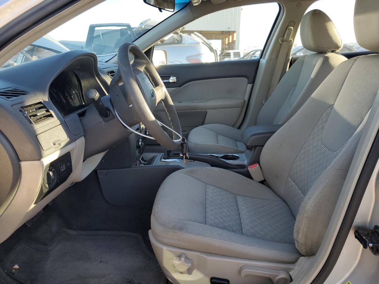 3FAHP0HA7AR243355 2010 Ford Fusion Se