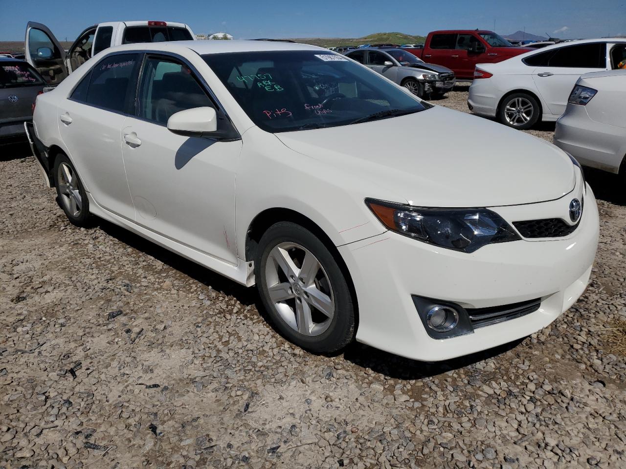 4T1BF1FK0EU443217 2014 Toyota Camry L