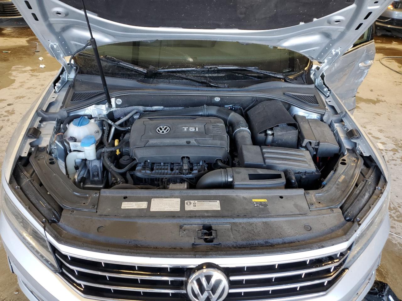 2017 Volkswagen Passat Se vin: 1VWGT7A35HC001921