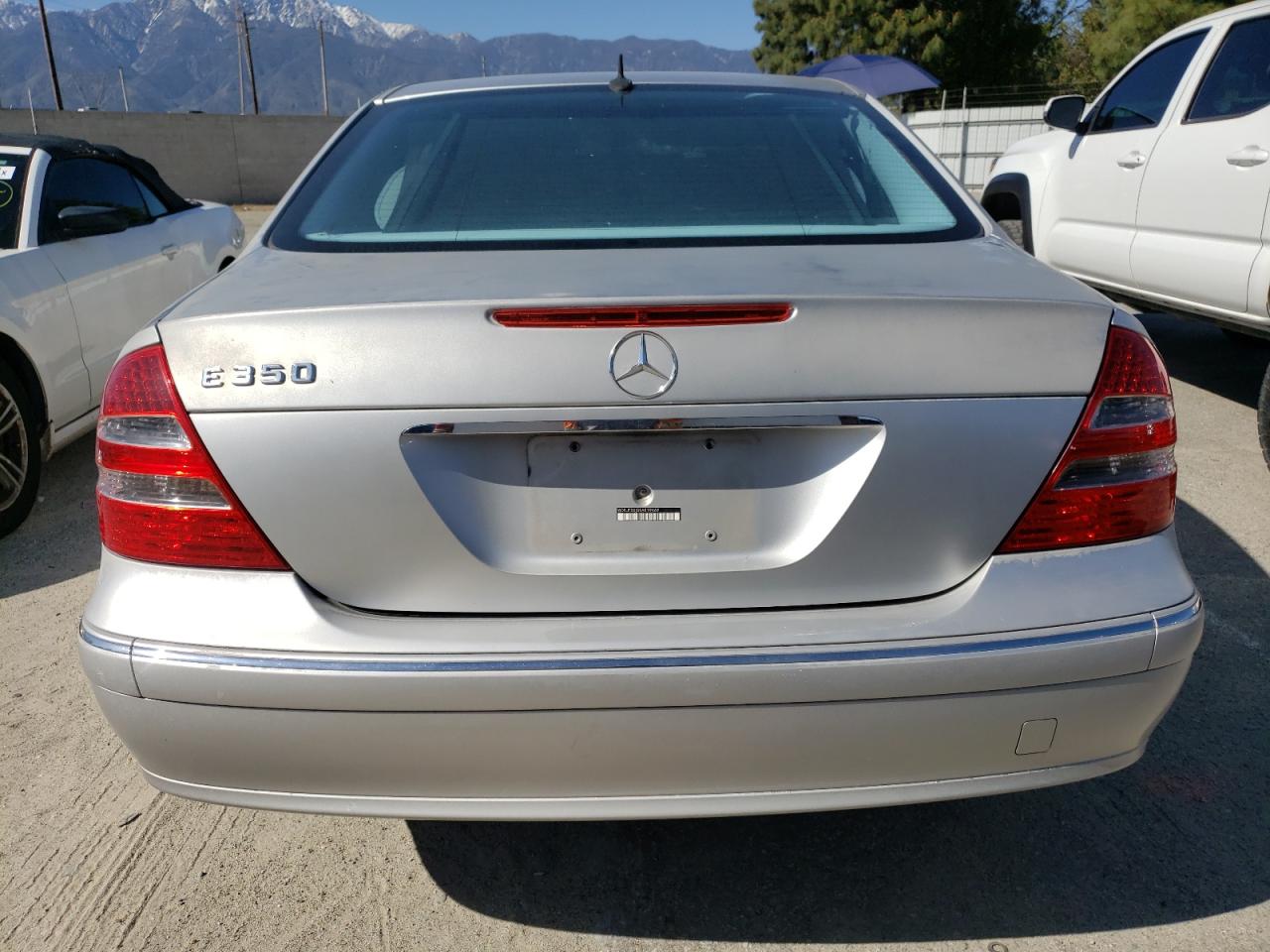 WDBUF56J56A819469 2006 Mercedes-Benz E 350