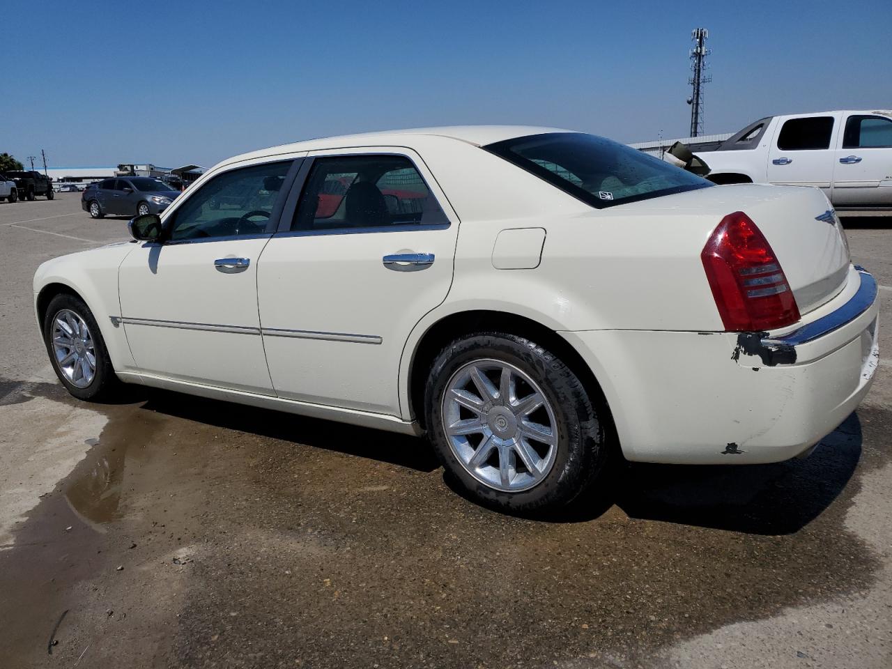 2C3JA63H25H656892 2005 Chrysler 300C