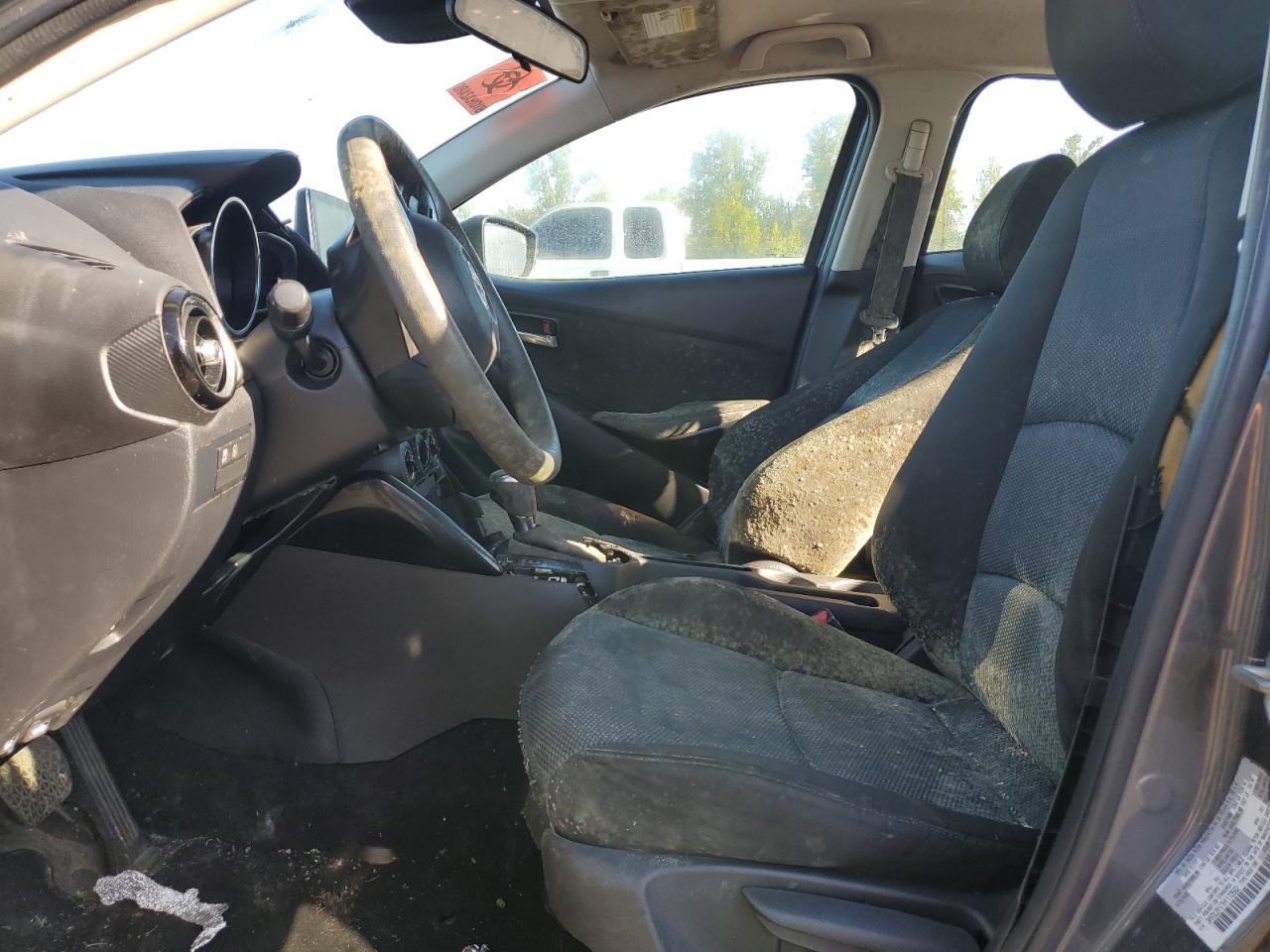 3MYDLBYV7HY172582 TOYOTA YARIS 2017