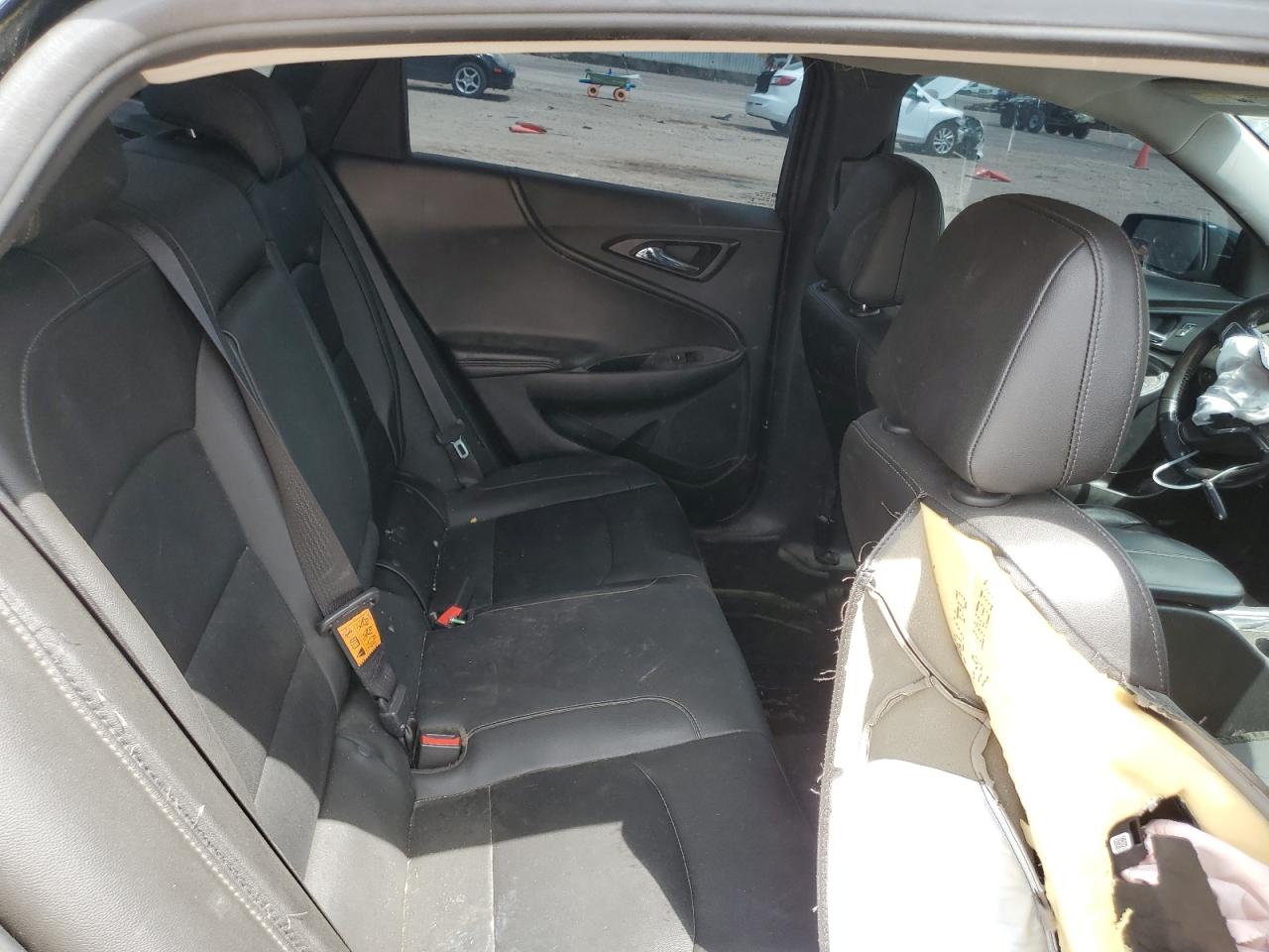1G1ZD5ST8JF219019 CHEVROLET MALIBU 2018