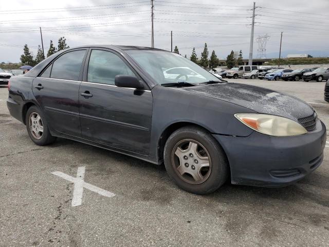 2002 Toyota Camry Le VIN: 4T1BF30K72U020117 Lot: 52235424