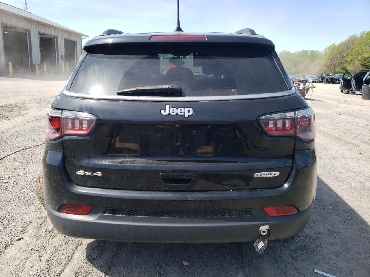 3C4NJDBB4KT846856 2019 Jeep Compass Latitude