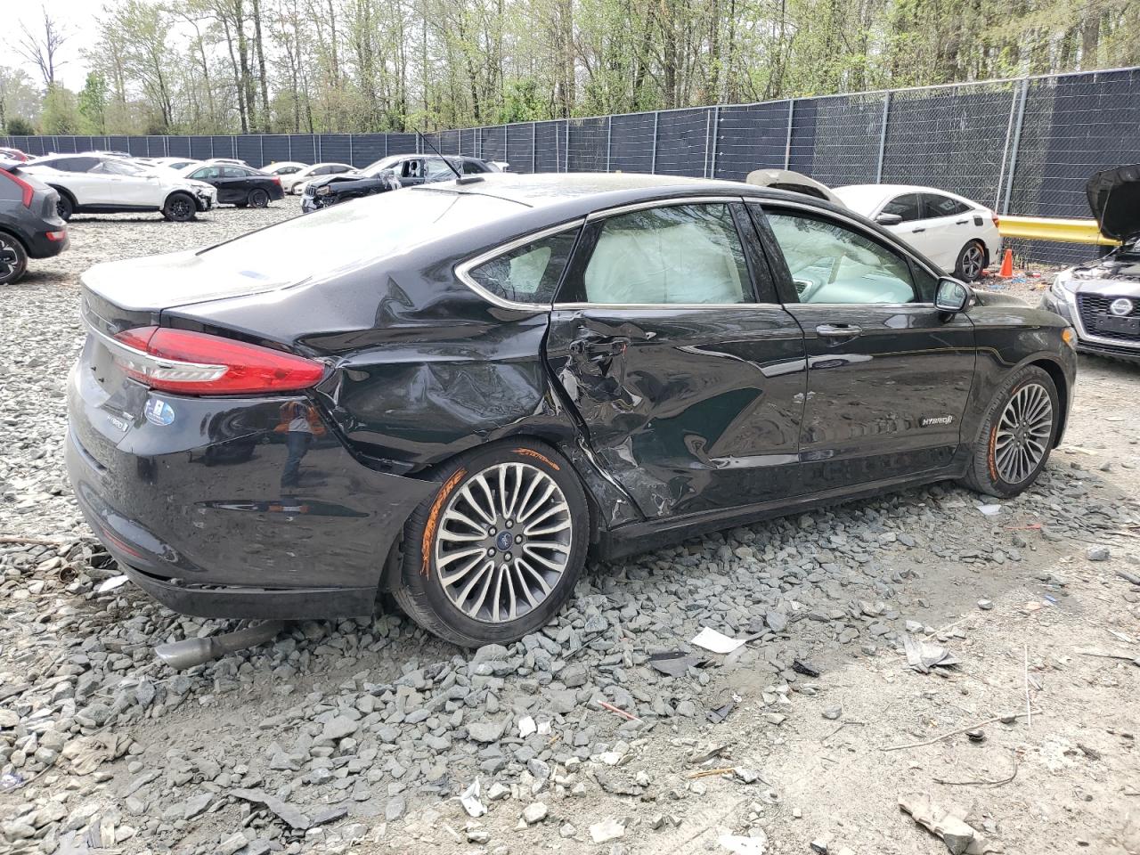 3FA6P0LU3JR119785 FORD FUSION 2018