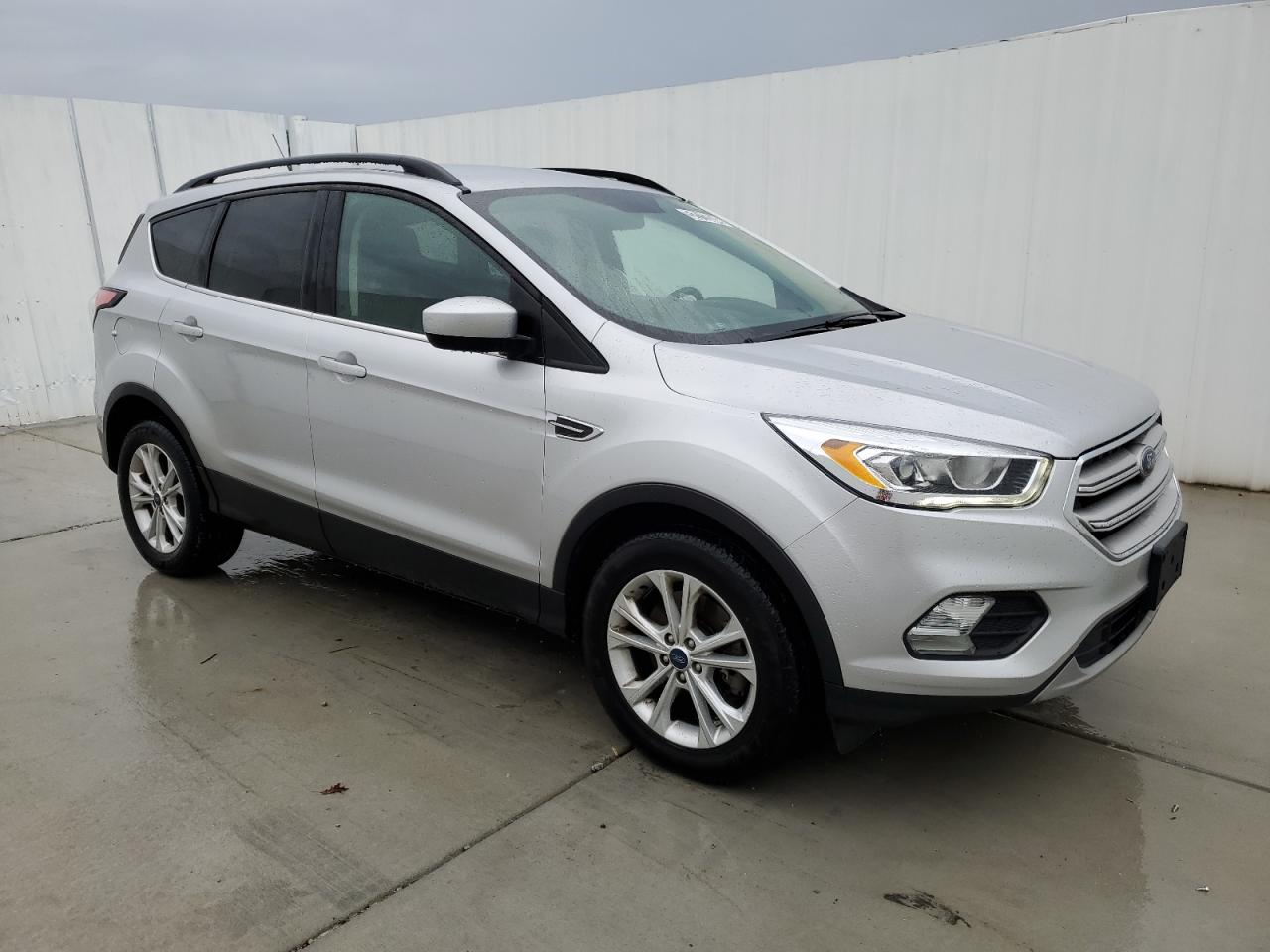 1FMCU9HD9JUD40525 2018 Ford Escape Sel