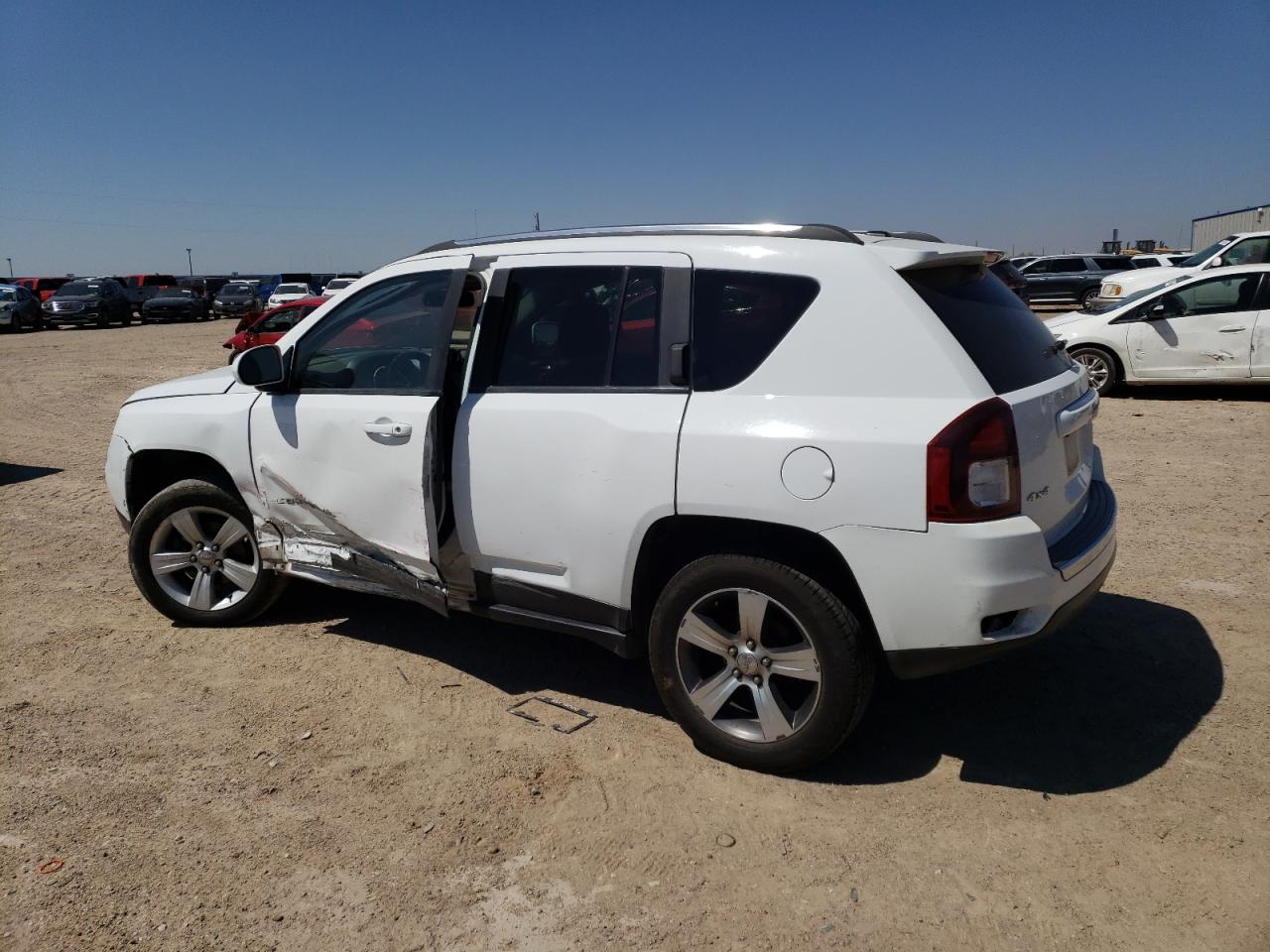 1C4NJDEB0GD545557 2016 Jeep Compass Latitude