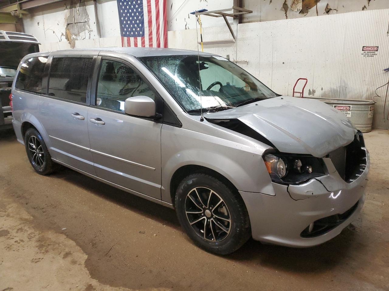 2C4RDGCGXGR319774 2016 Dodge Grand Caravan Sxt