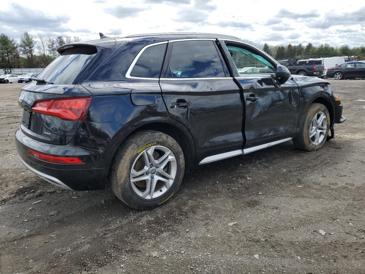 2019 Audi Q5 Premium vin: WA1ANAFYXK2042203