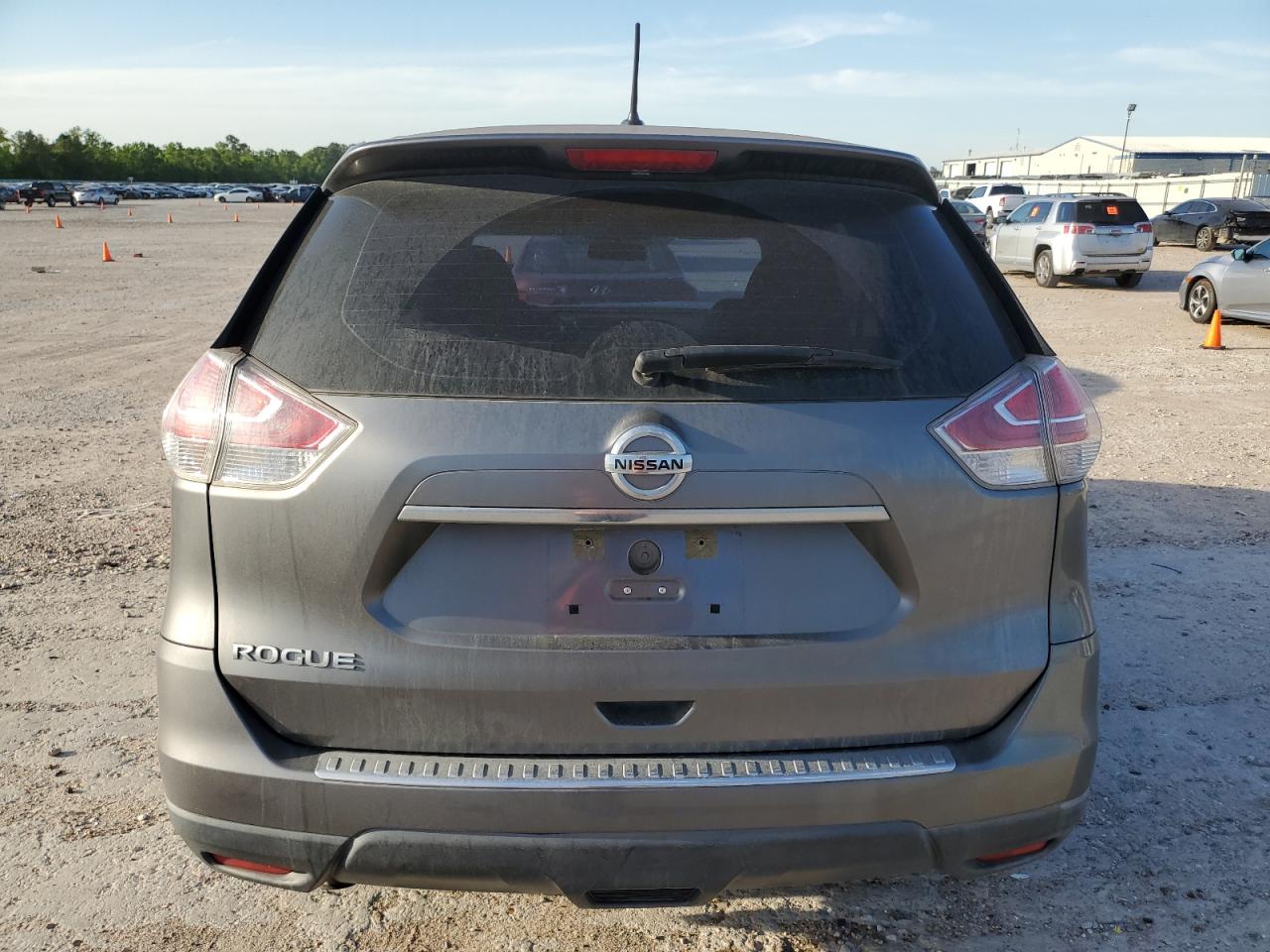KNMAT2MT6GP632580 NISSAN ROGUE 2016