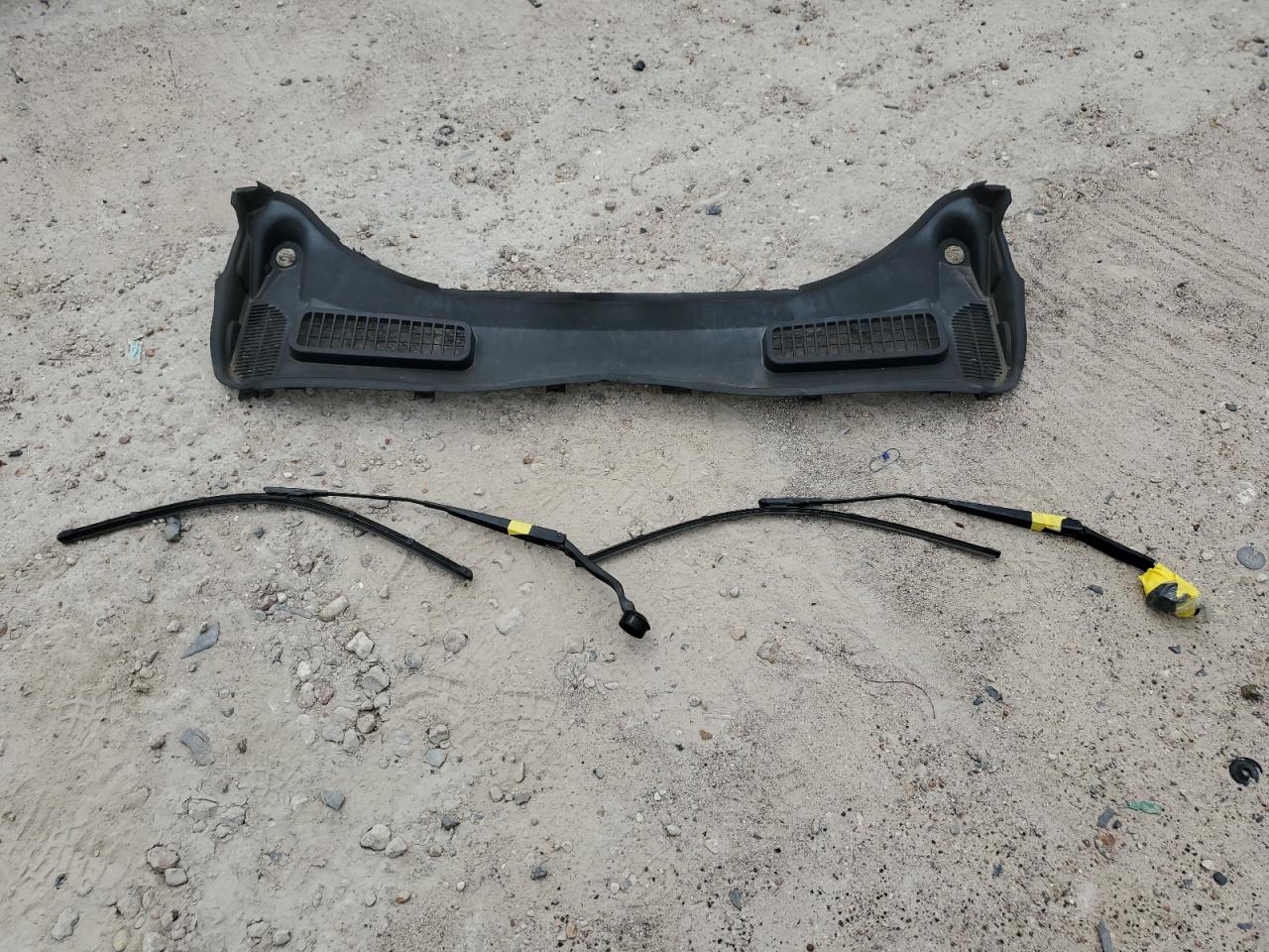 1FMCU0F70KUA99948 FORD ESCAPE 2019