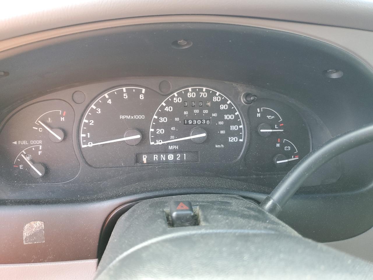 1FMZU34E4WZA35157 1998 Ford Explorer