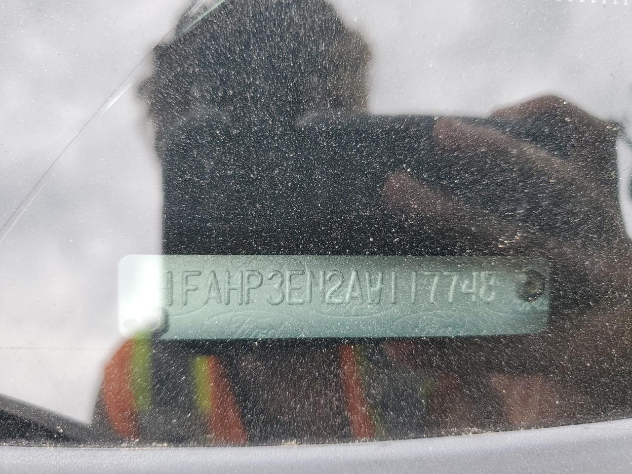 1FAHP3EN2AW117748 2010 Ford Focus S