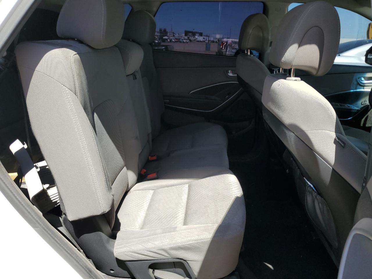 2017 Hyundai Santa Fe Se vin: KM8SM4HFXHU205161