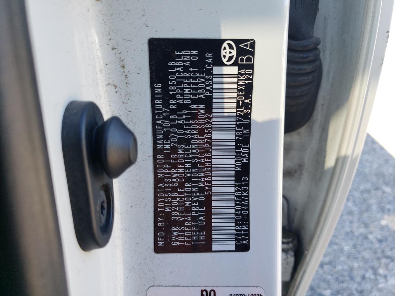 5YFBURHE6JP765822 TOYOTA COROLLA 2018