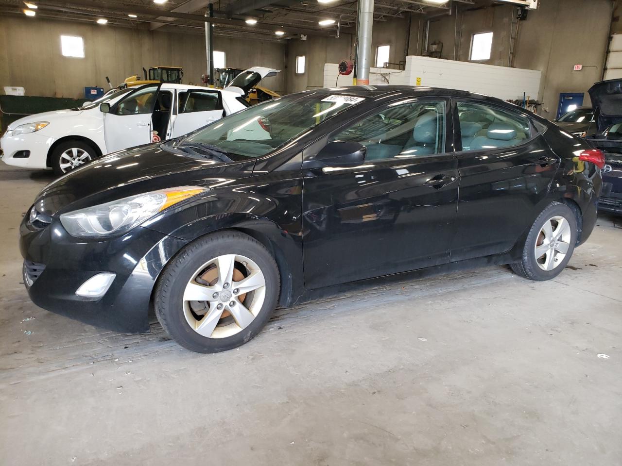 2013 Hyundai Elantra Gls vin: 5NPDH4AE2DH322868