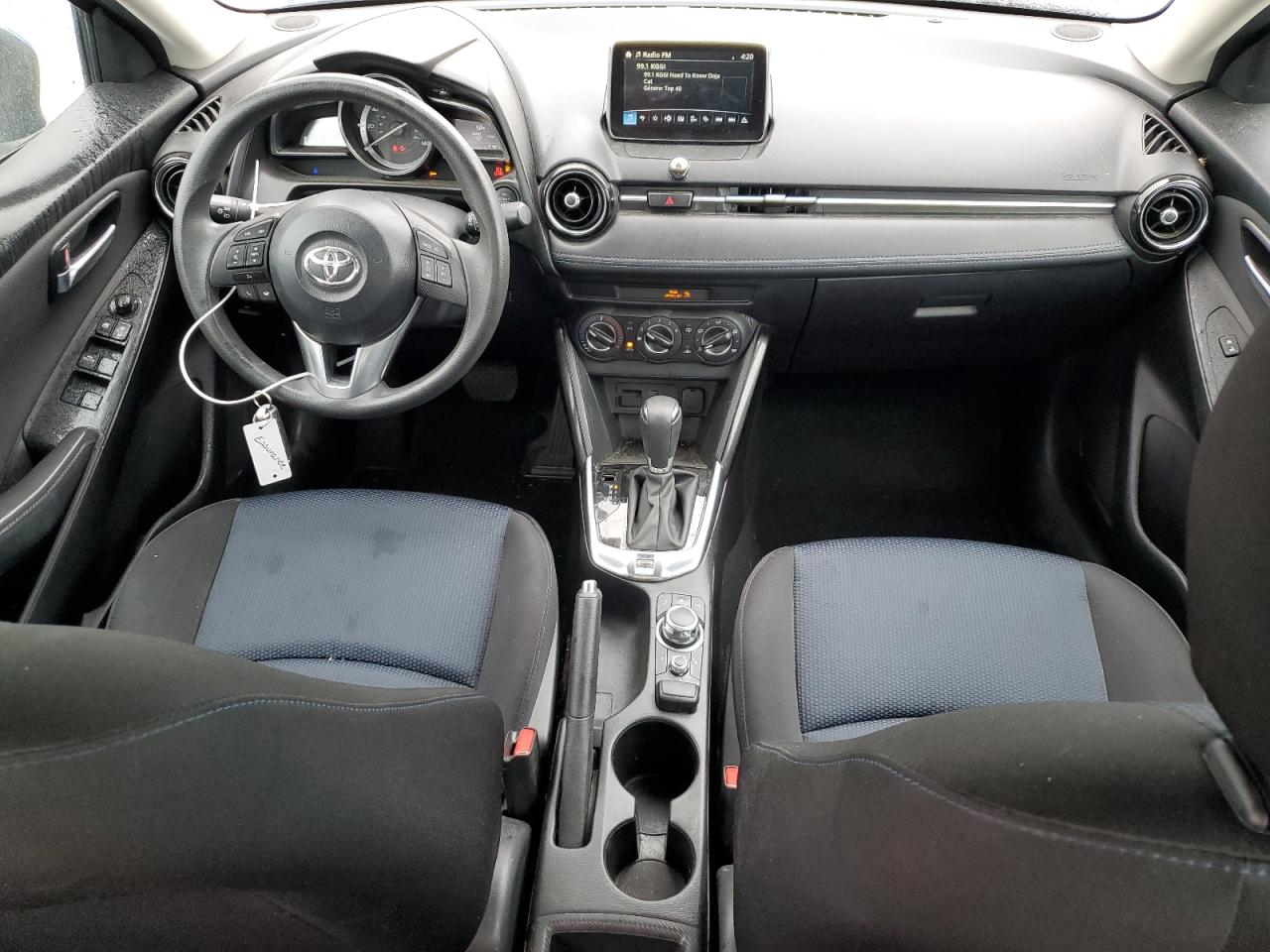 3MYDLBYV8HY190251 TOYOTA YARIS 2017