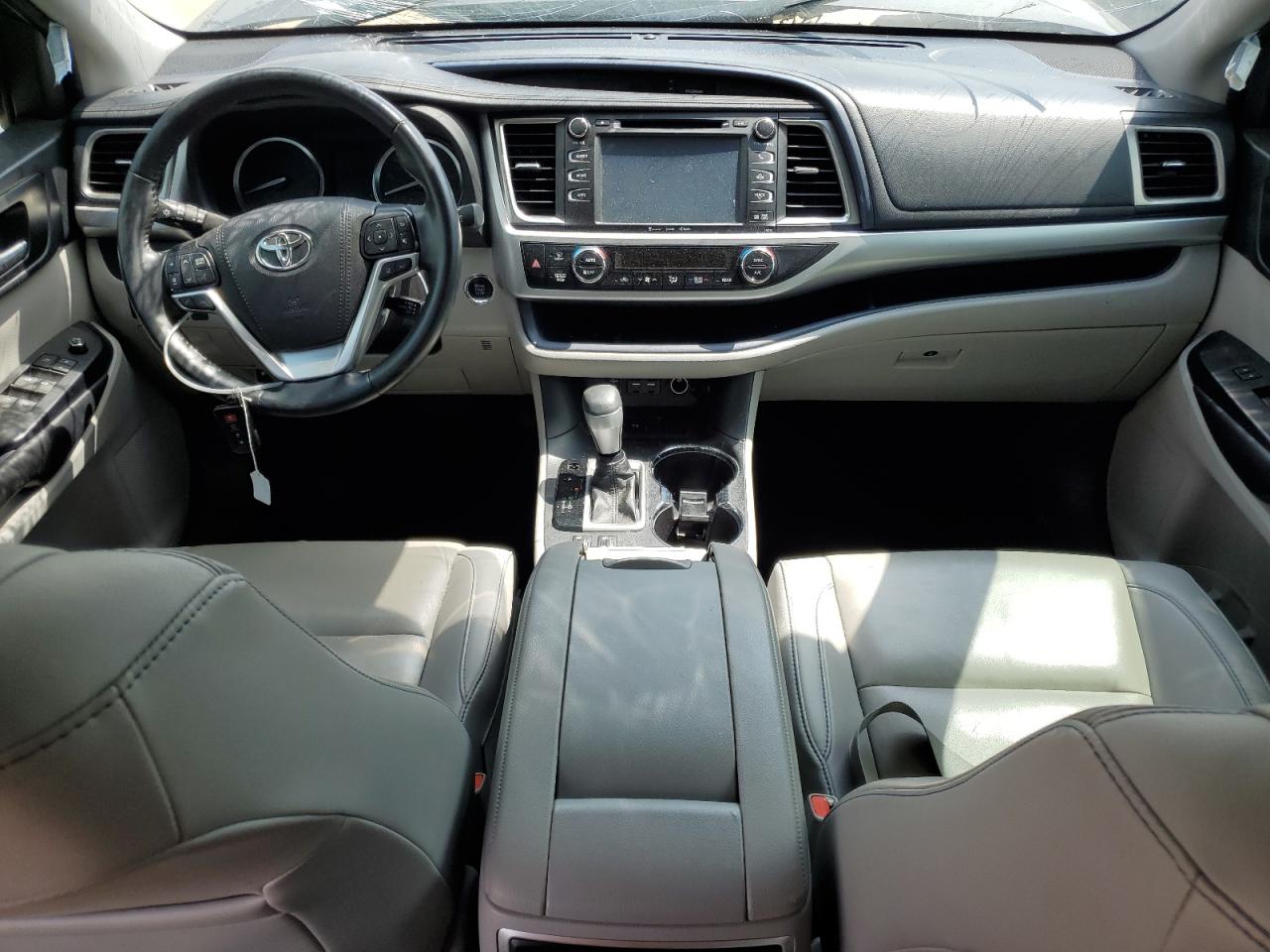 5TDKZRFH2KS552633 TOYOTA HIGHLANDER 2019