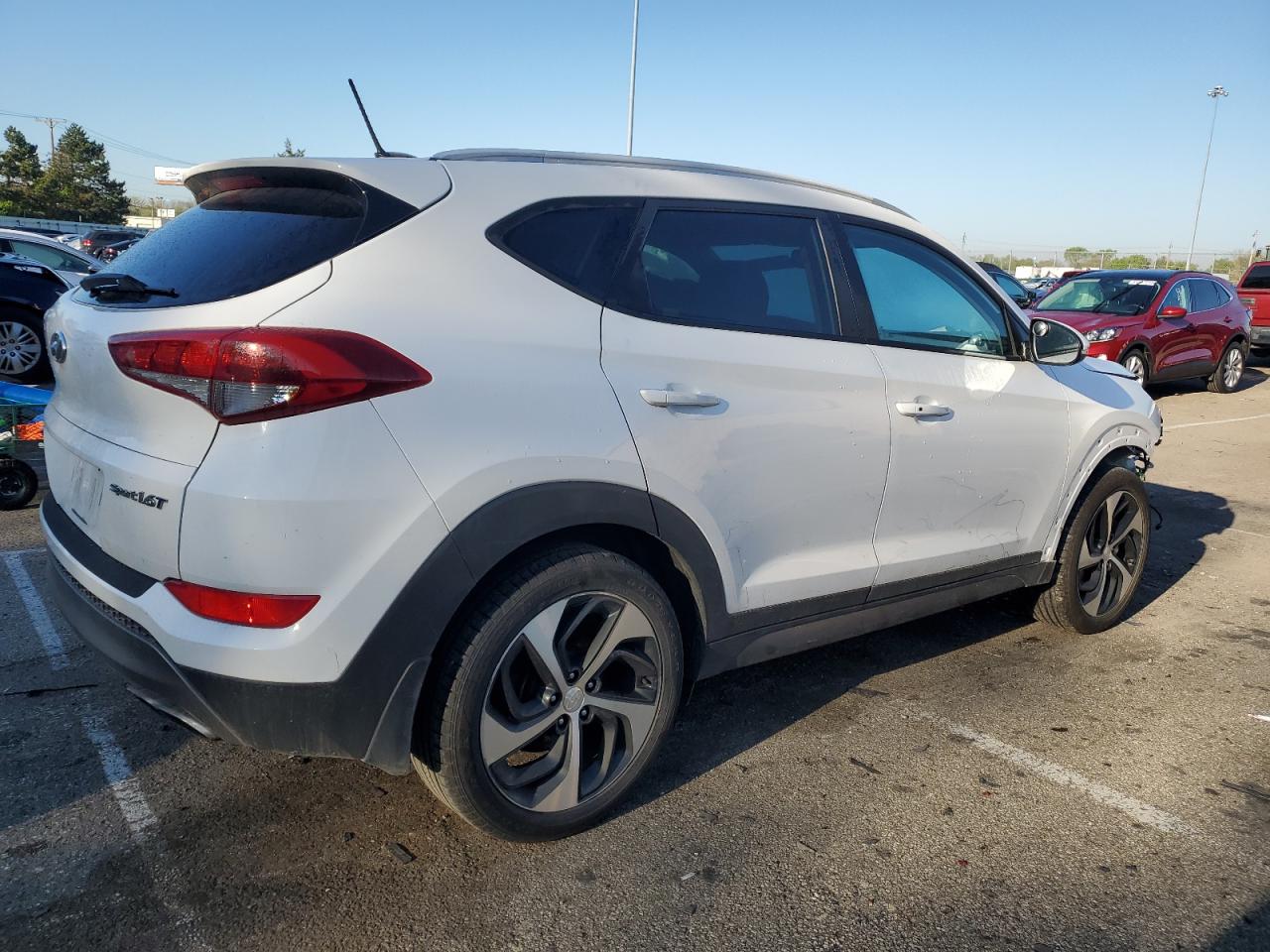 KM8J33A25GU190339 2016 Hyundai Tucson Limited