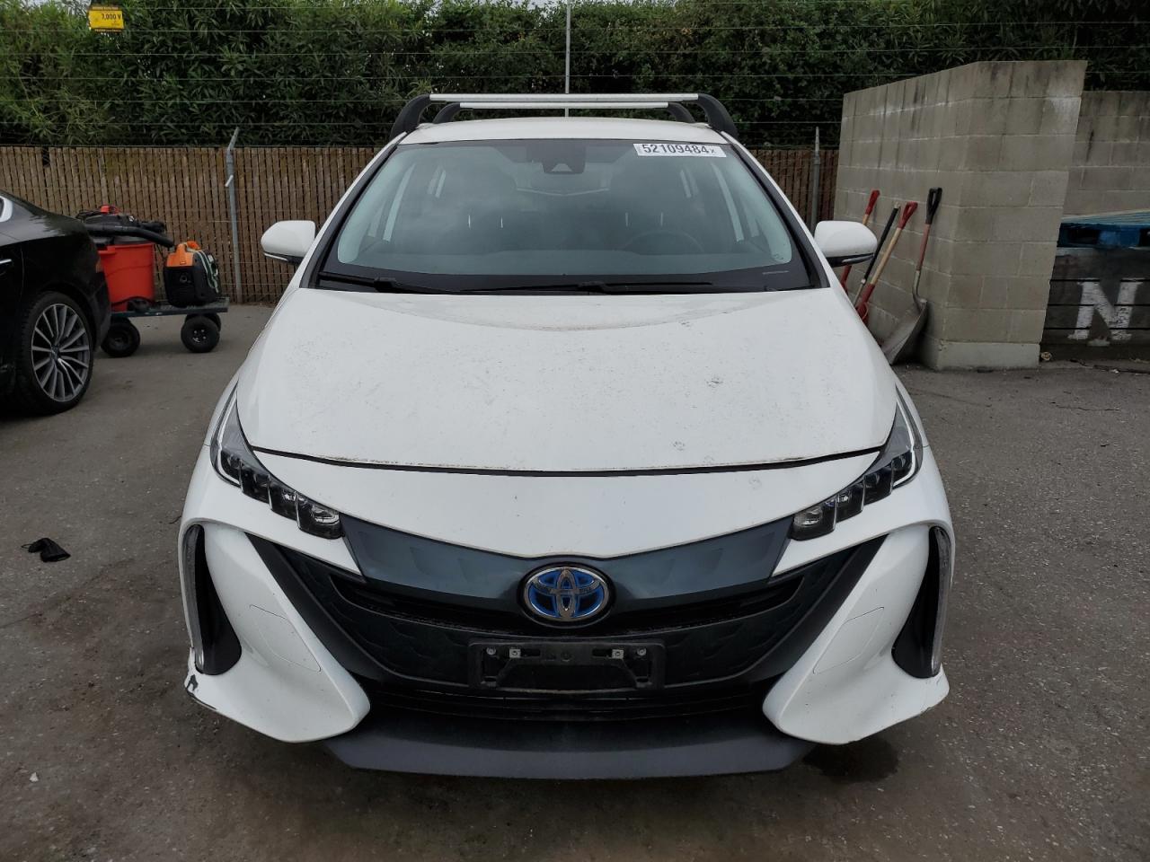 JTDKAMFP2N3200742 2022 Toyota Prius Prime Le