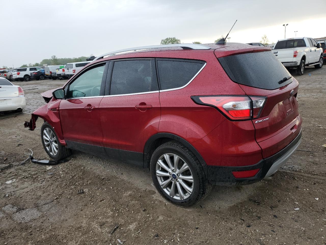 1FMCU9J92JUD35494 FORD ESCAPE 2018