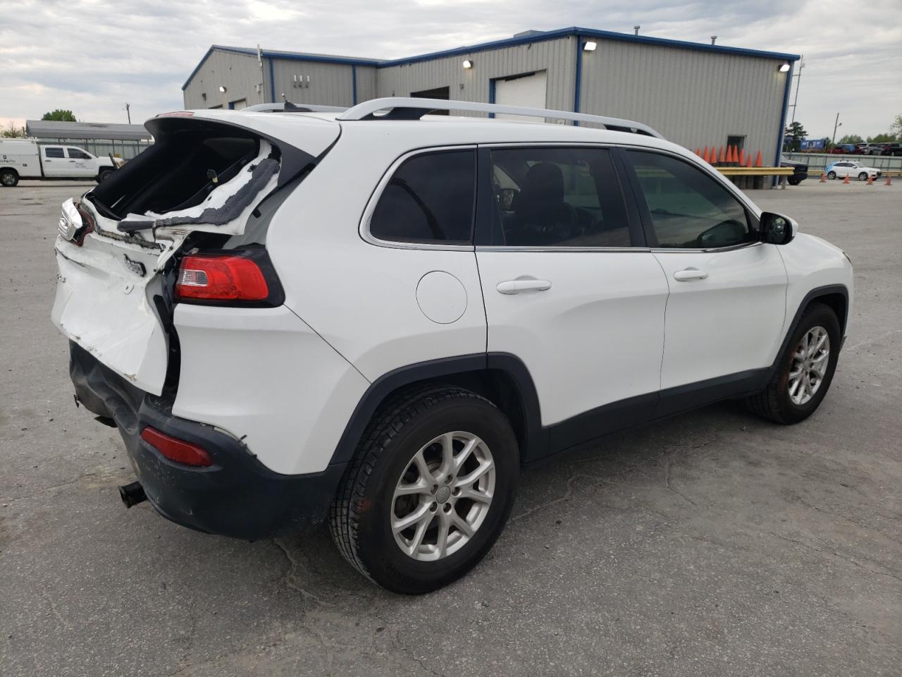 1C4PJMCB0FW514937 2015 Jeep Cherokee Latitude