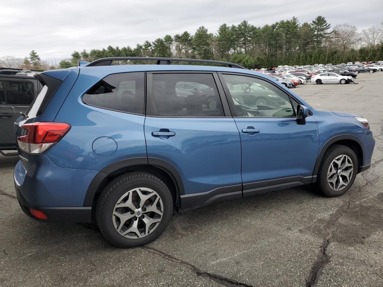 2021 Subaru Forester Premium vin: JF2SKAJC9MH475897