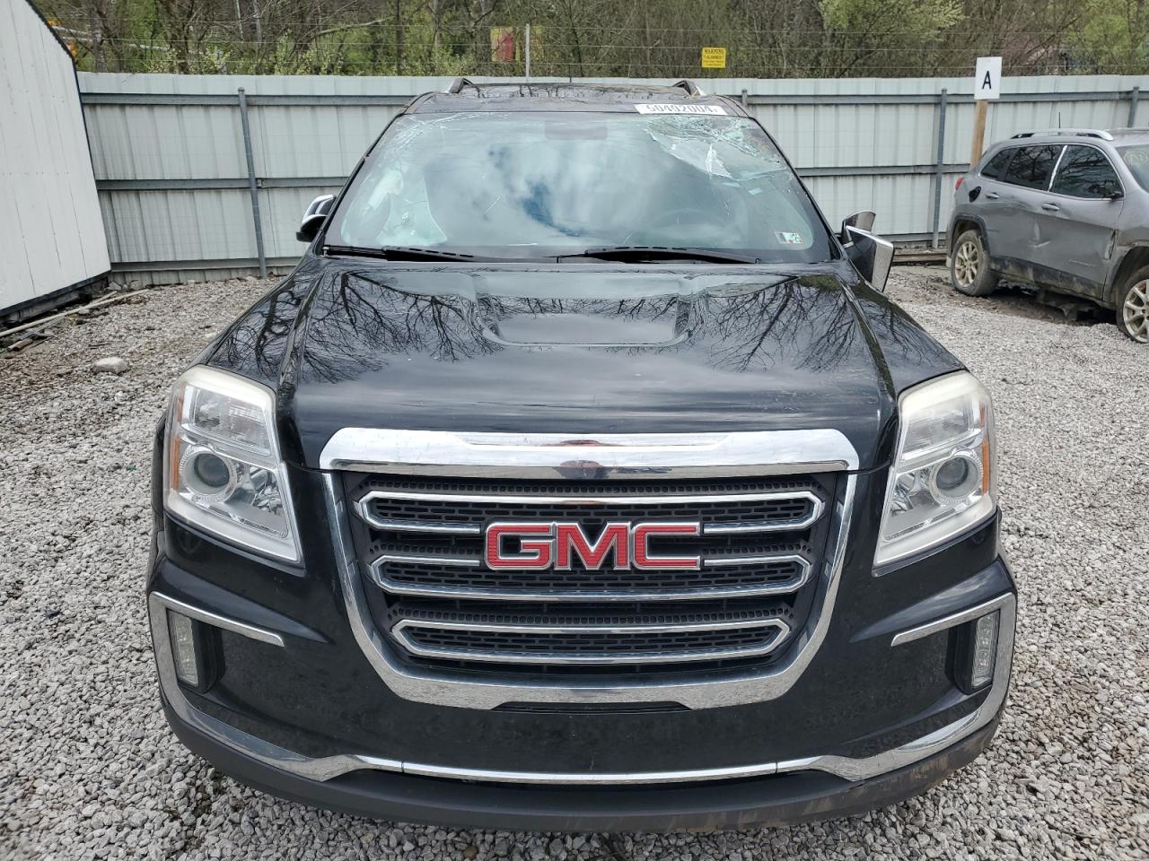 2GKFLUEK6G6121088 2016 GMC Terrain Slt