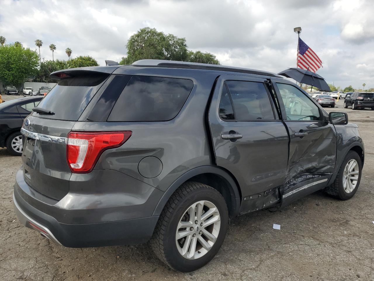 1FM5K7D81HGC61953 FORD EXPLORER 2017