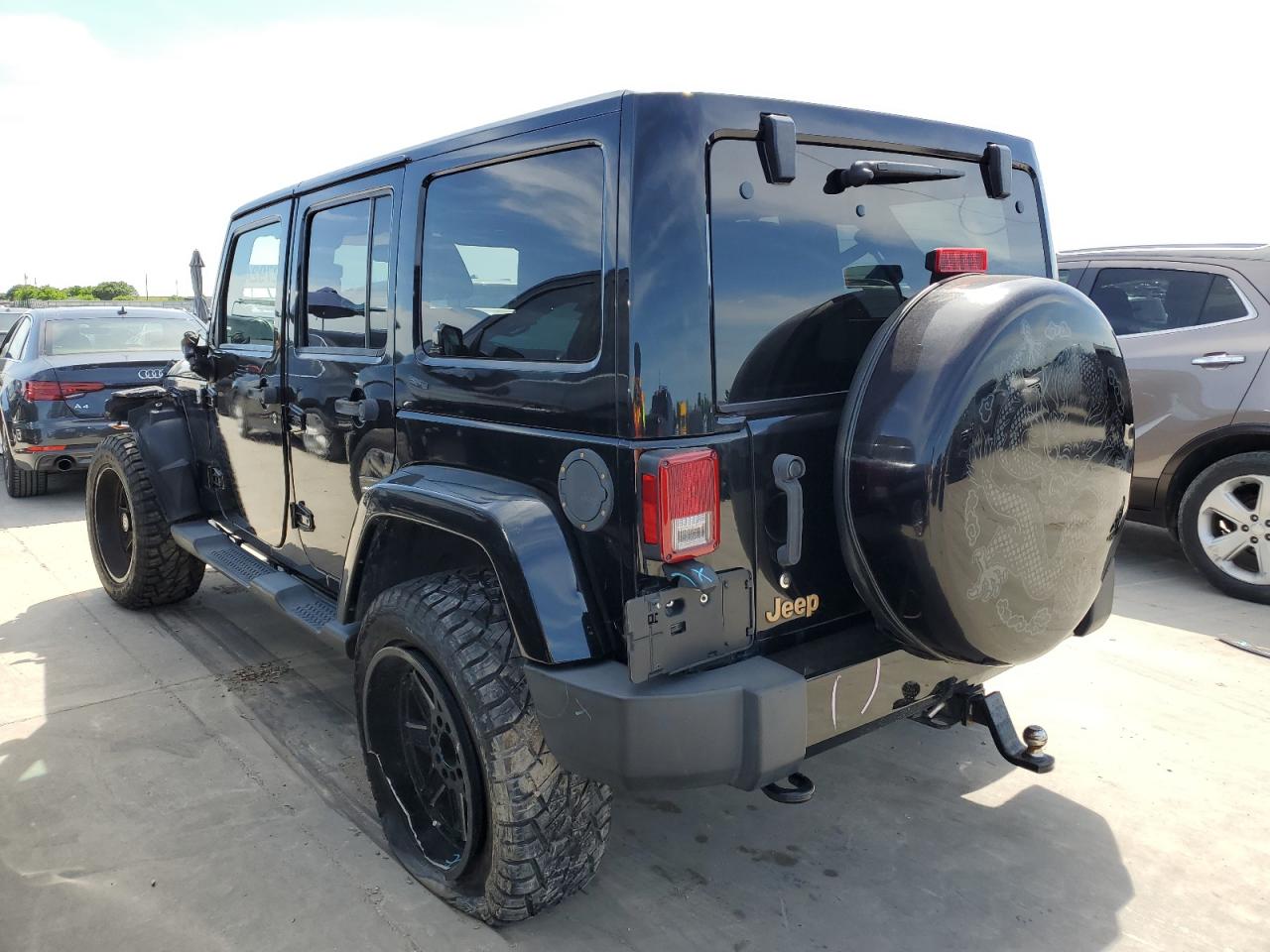 2014 Jeep Wrangler Unlimited Sahara vin: 1C4HJWEG1EL205289