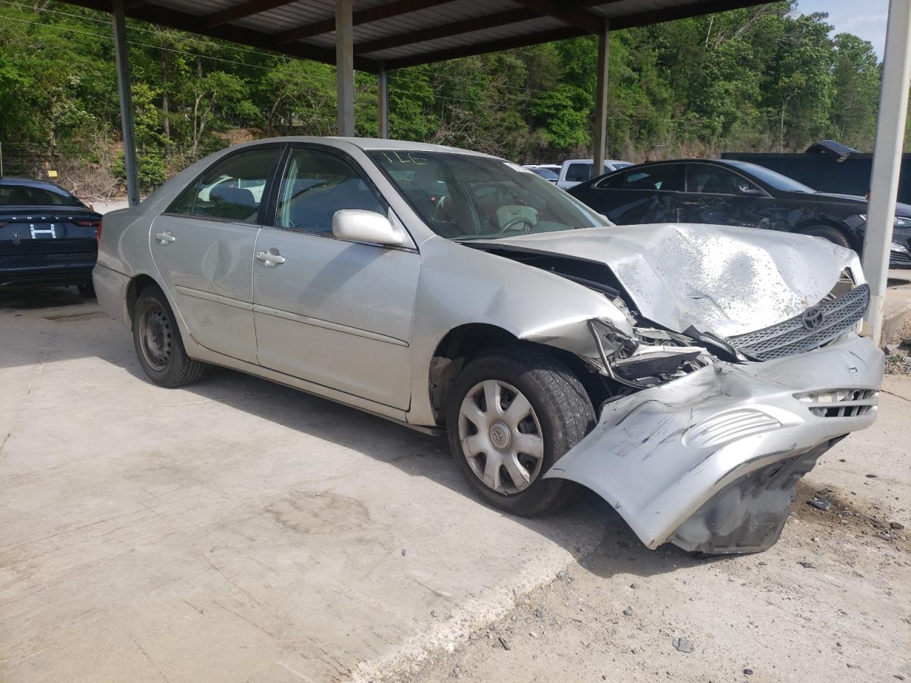 4T1BE32K42U038963 2002 Toyota Camry Le