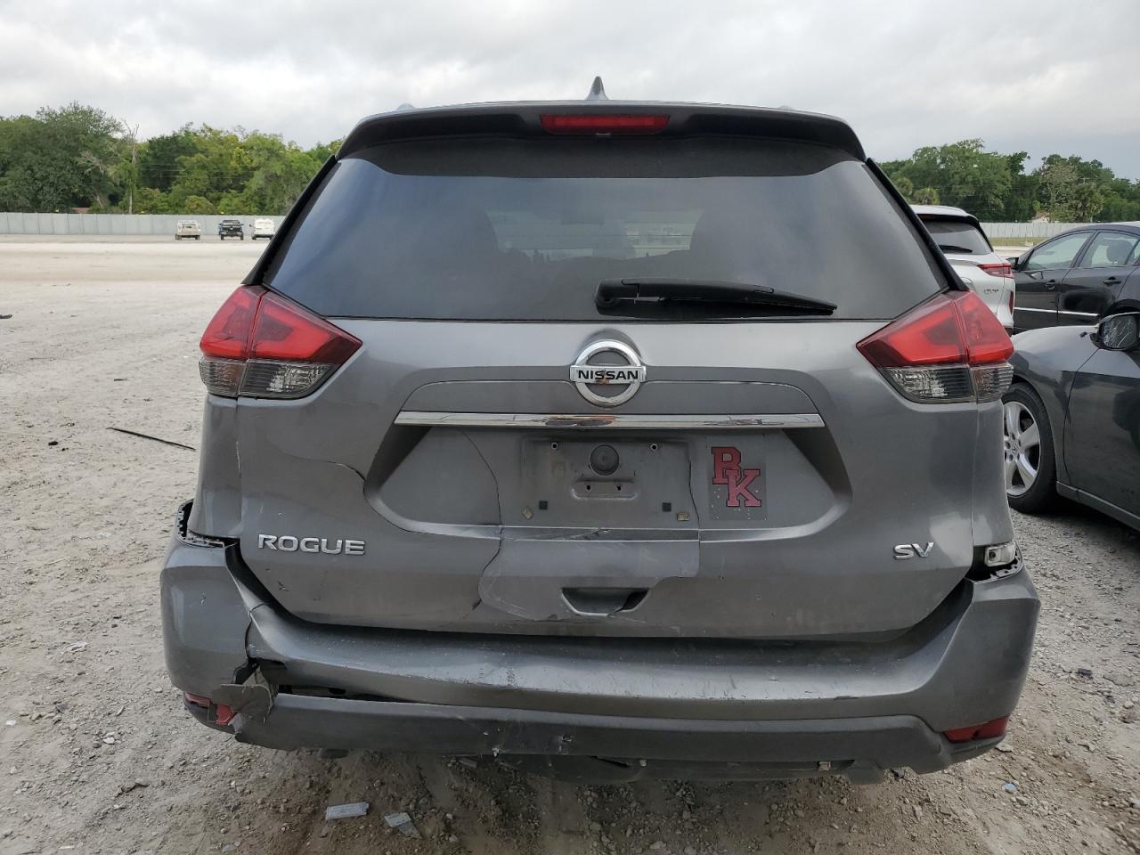 KNMAT2MT8JP517163 NISSAN ROGUE 2018