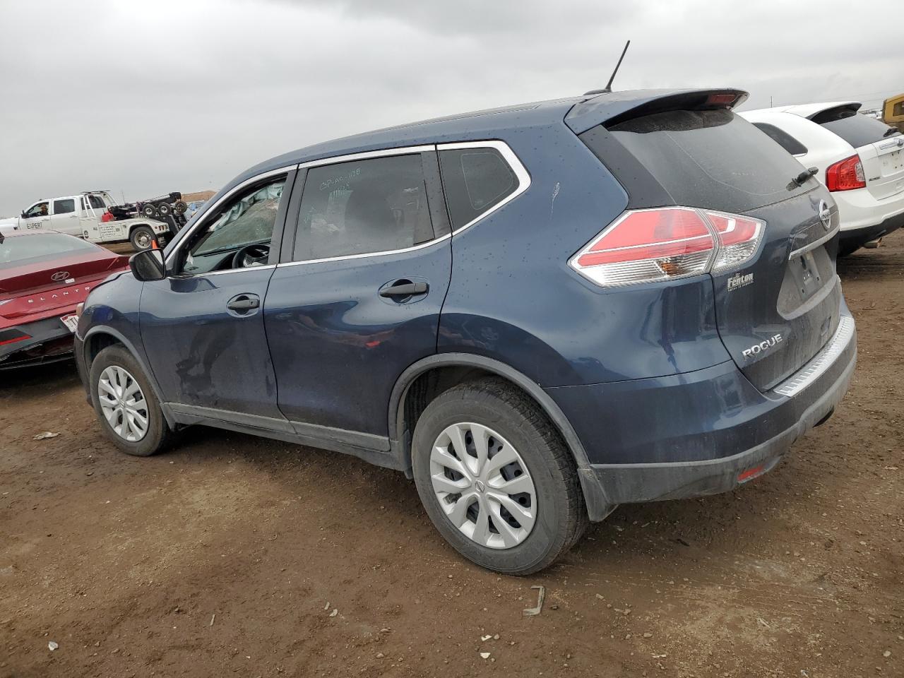 KNMAT2MV3GP704482 NISSAN ROGUE 2016
