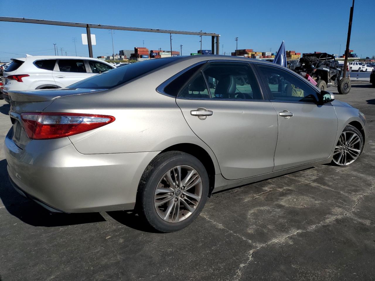 Lot #2493901248 2015 TOYOTA CAMRY LE